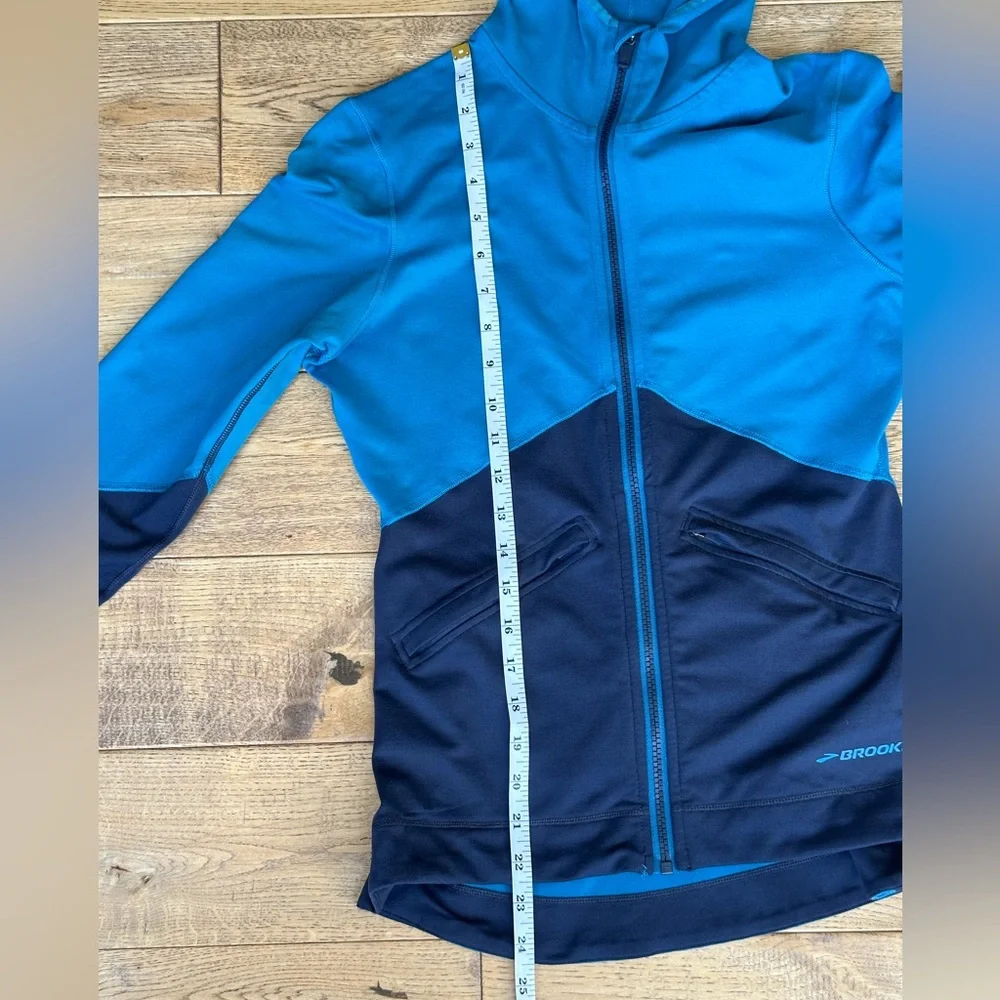 Brooks Women’s Utopia Thermal Hoodie size XS - Picture 10 of 13
